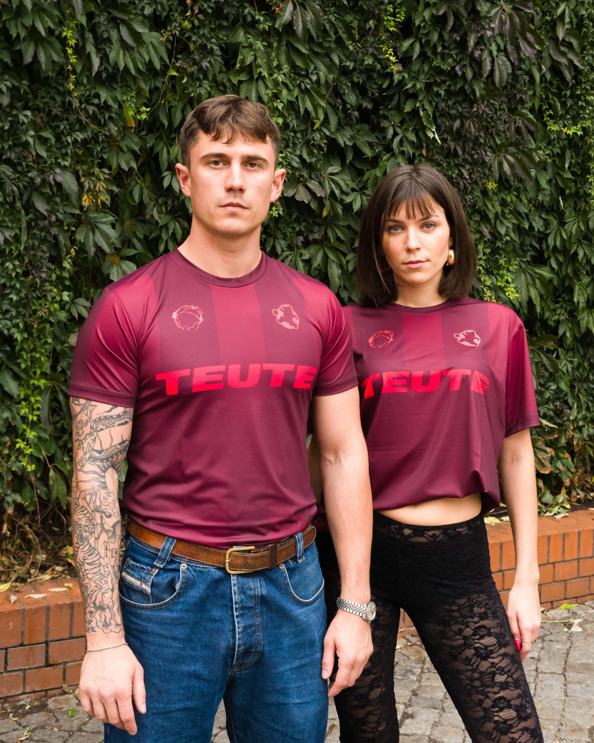 TEUTE TRIKOT ROT