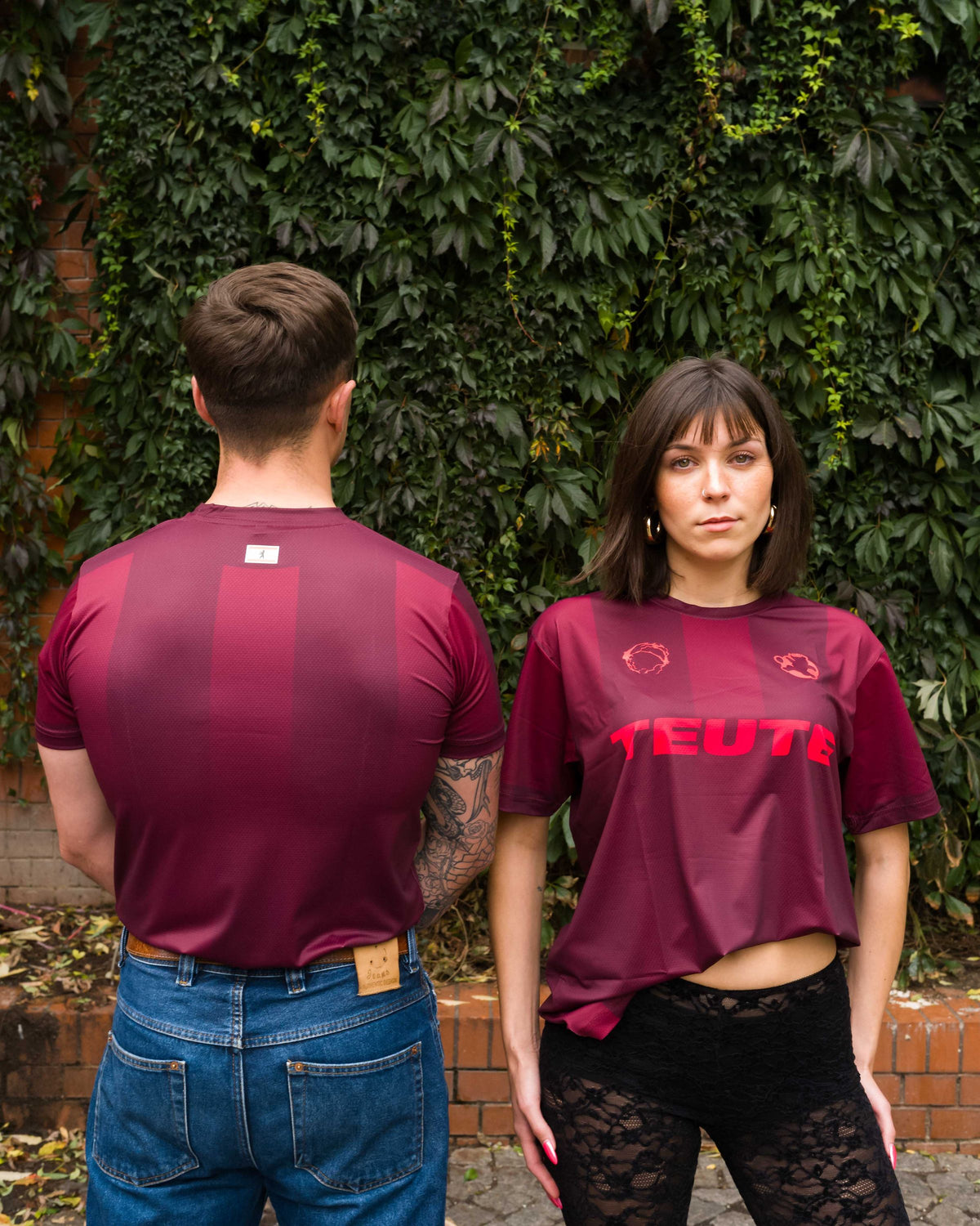 TEUTE TRIKOT ROT